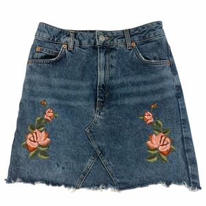 Topshop Tall Moto Denim Embroidered Floral Skirt Size 4 FLAW Twee Indie Sleaze